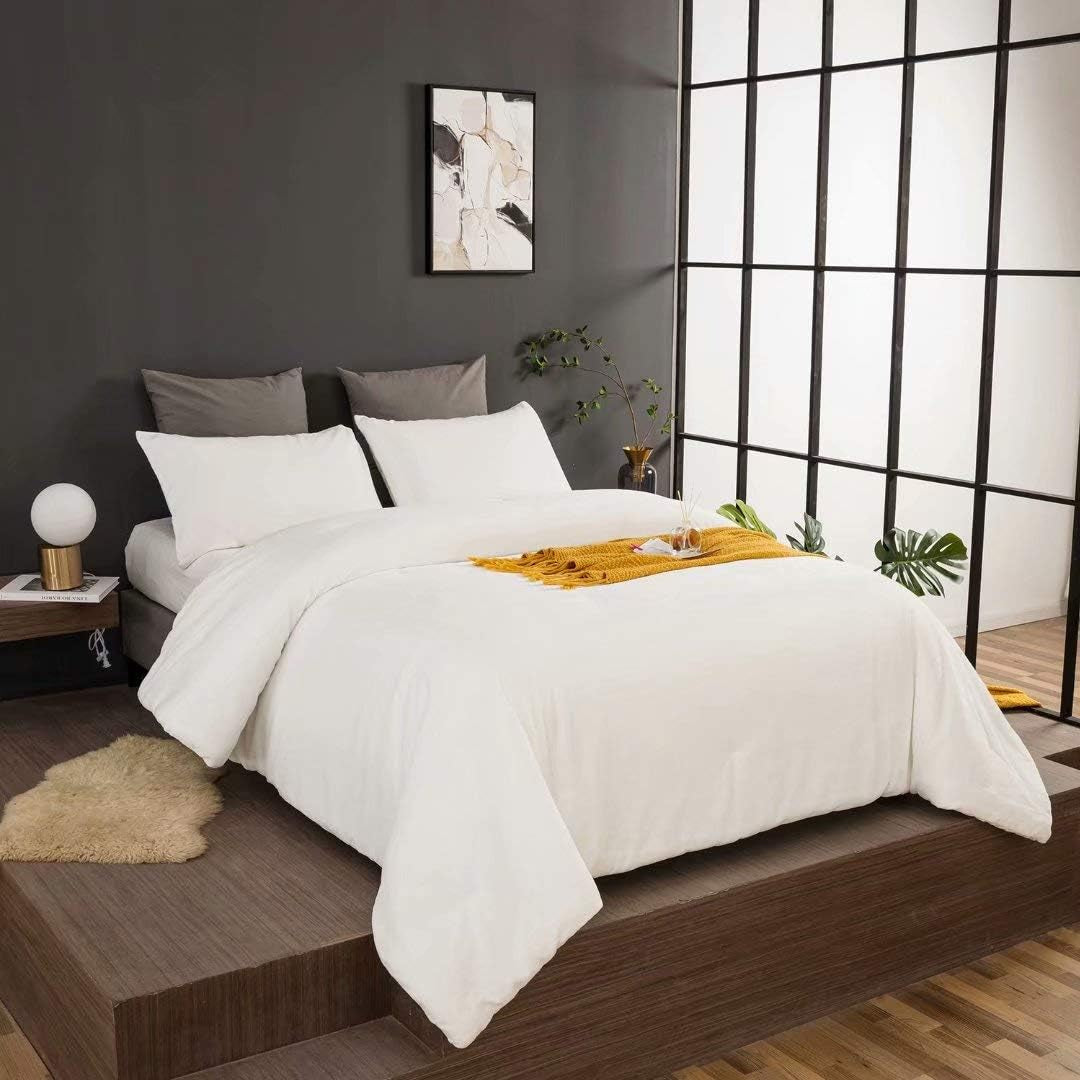White Fluffy Queen Comforter Set Velvet Bedding Comforter Sets All Season Soft Comforter White Comforter Queen with 2 X Pillow Cases